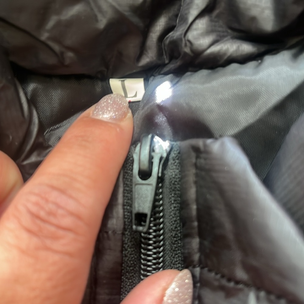 Lightweight Puffer Jacket - Picture 2 of 4